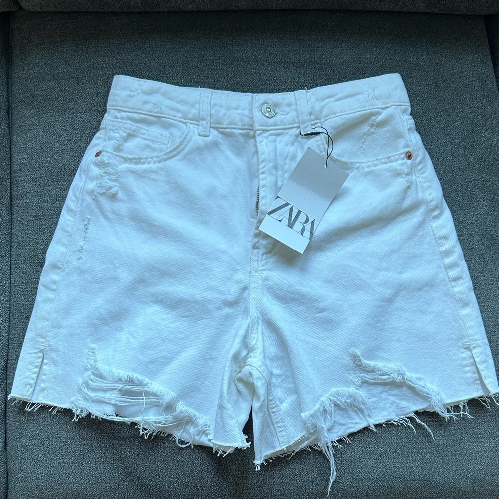 Zara Women's White high rise rigid Jean Shorts